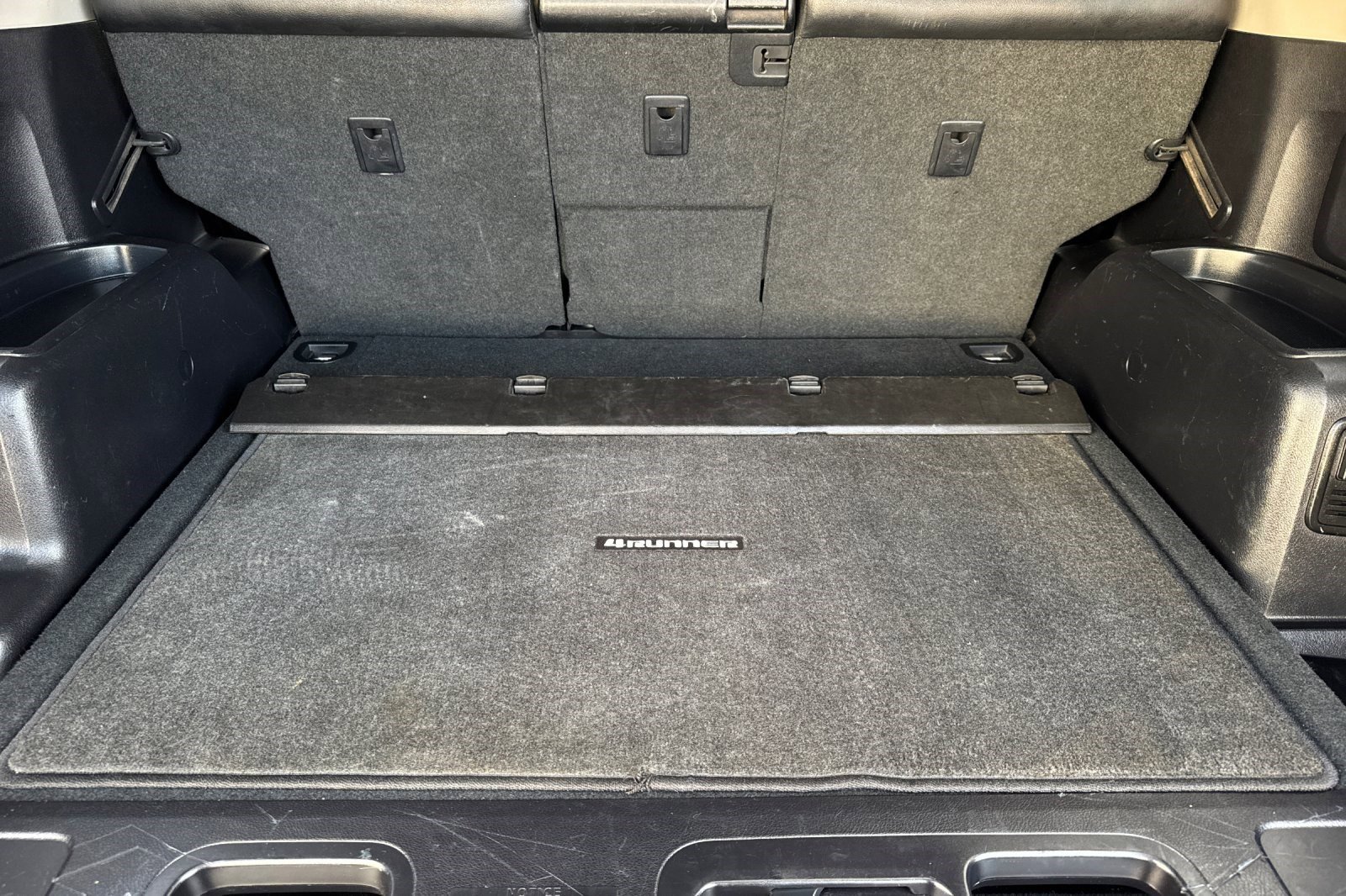 Used 2010 Toyota 4Runner Limited image 32