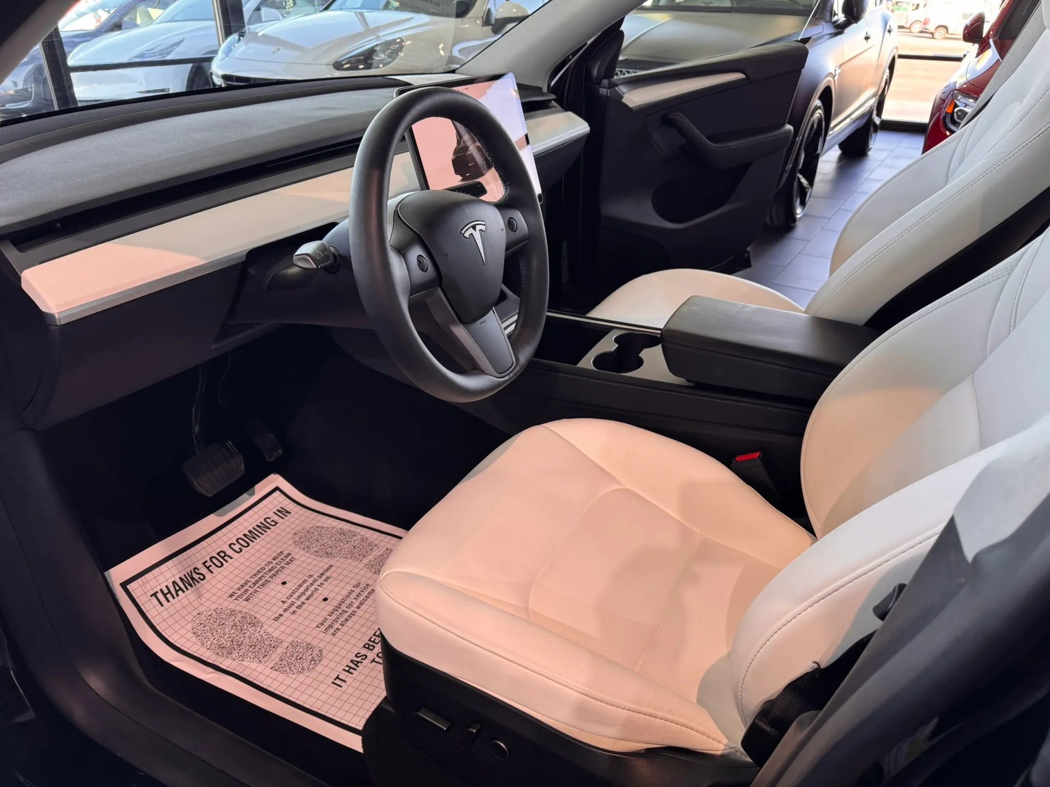 Used 2023 Tesla Model Y Long Range AWD/4WD image 9