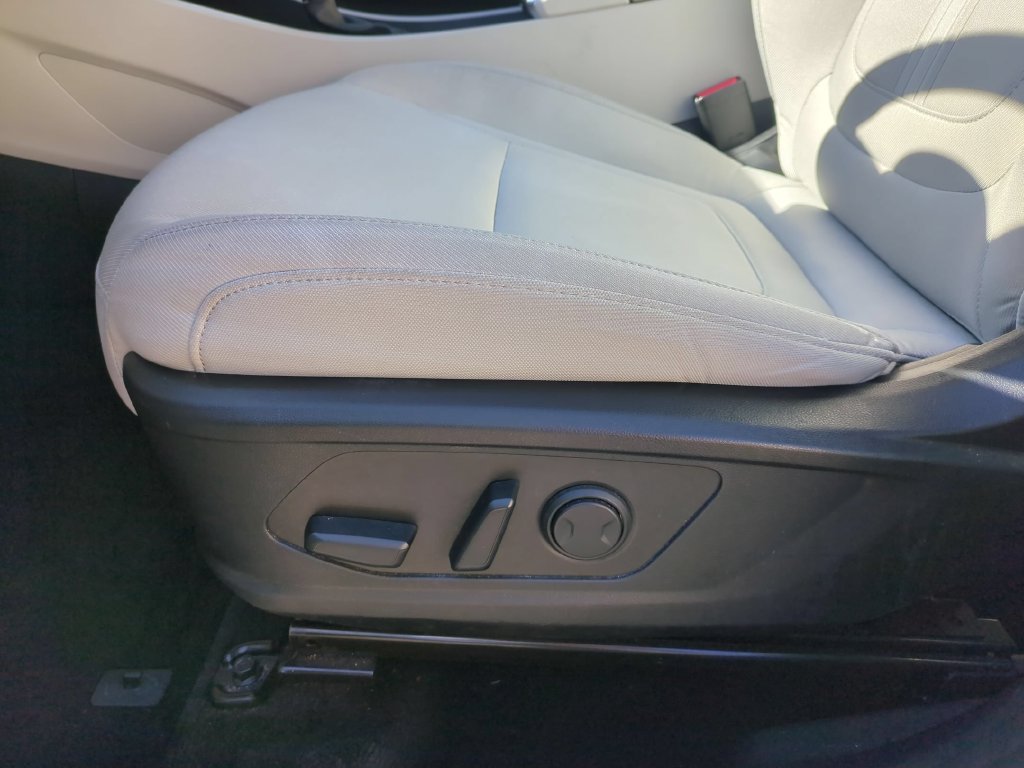 Used 2025 Hyundai Tucson SEL FWD image 14