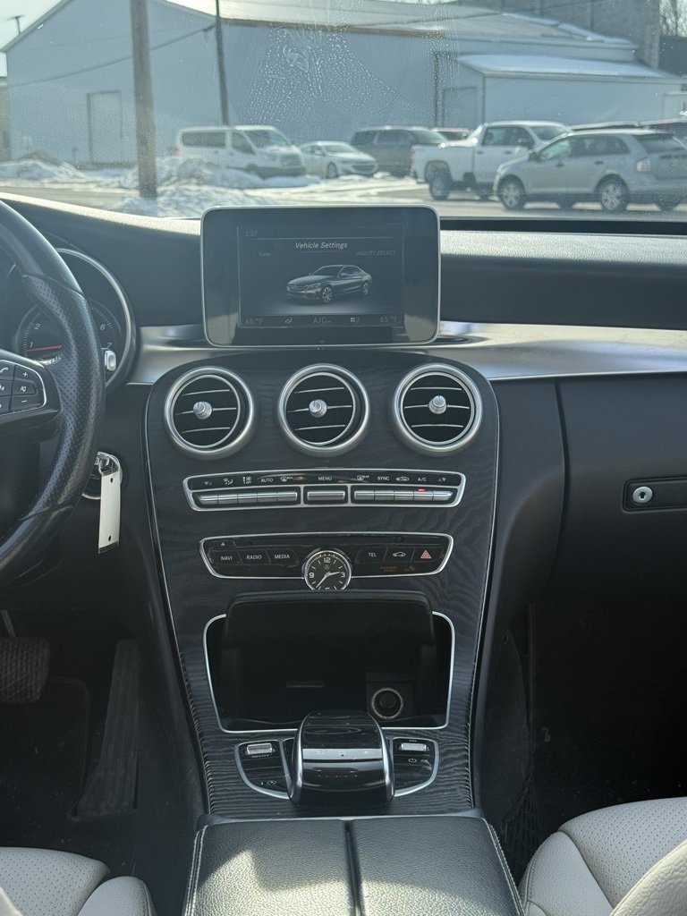 Used 2015 Mercedes-Benz C 300 Sedan image 16