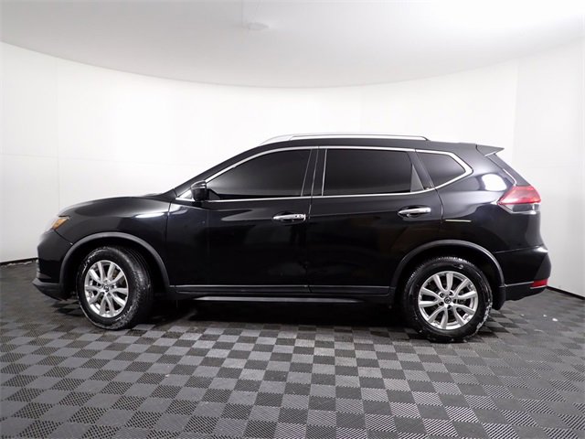 Used 2020 Nissan Rogue SV image 10