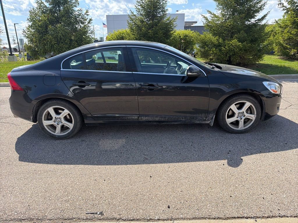 Used 2012 Volvo S60 T5 w/ Climate Pkg FWD image 6