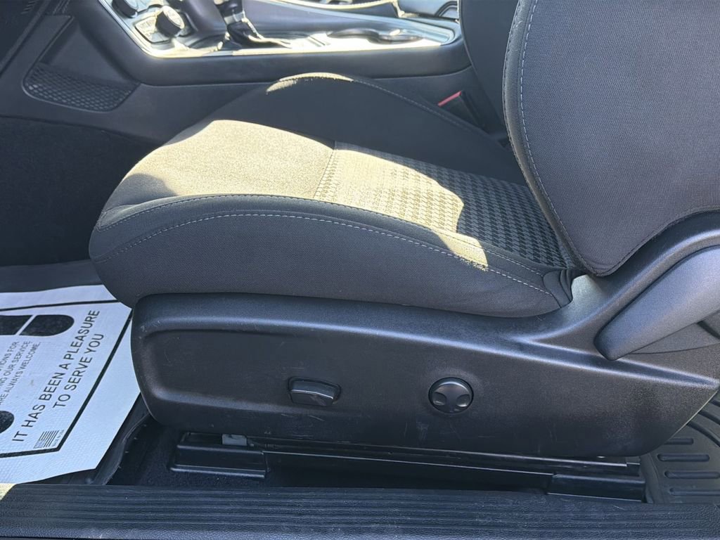 Used 2022 Dodge Challenger R/T Scat Pack w/ Driver Convenience Group image 14