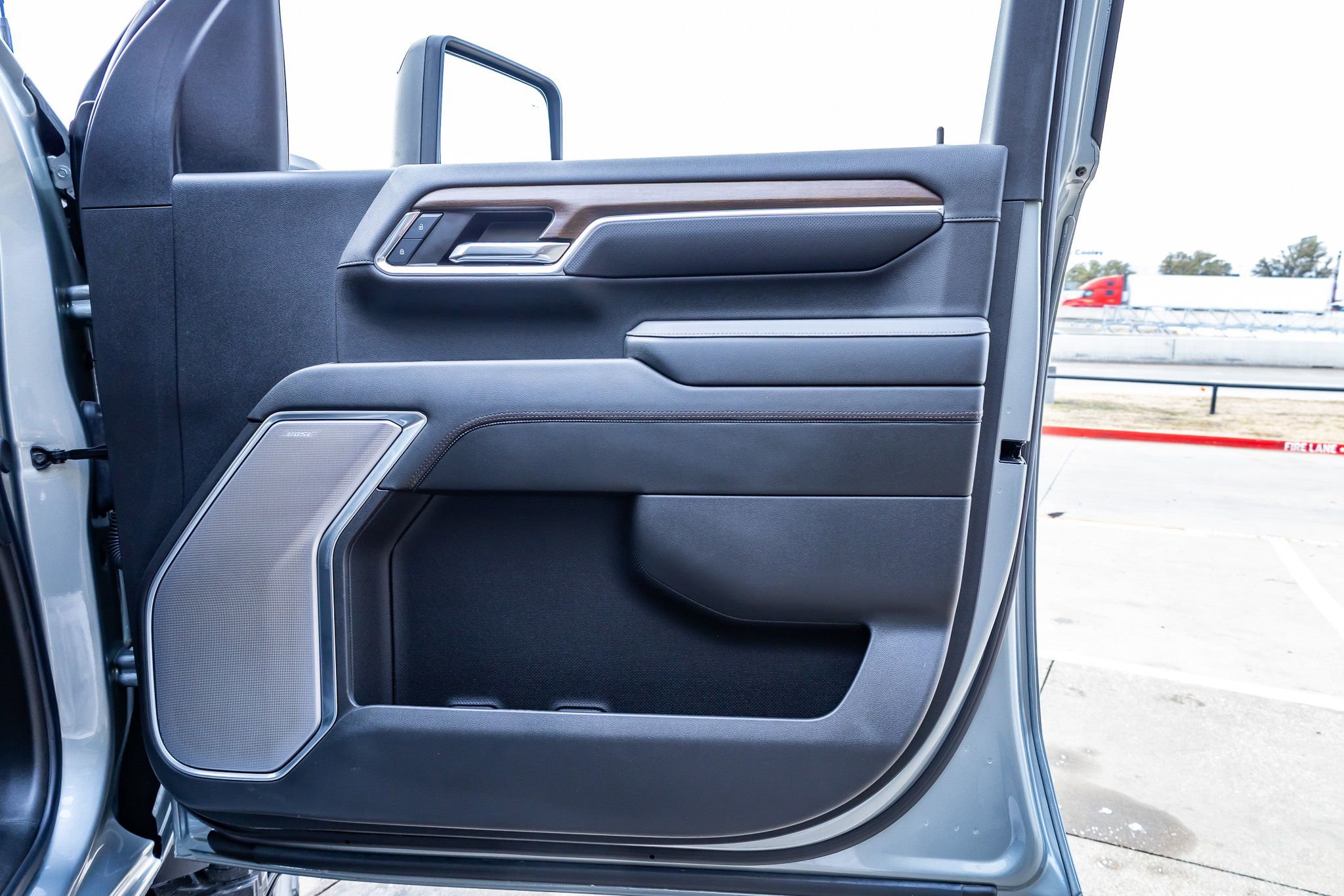 Used 2024 Chevrolet Silverado 3500 High Country w/ High Country Premium Package image 36