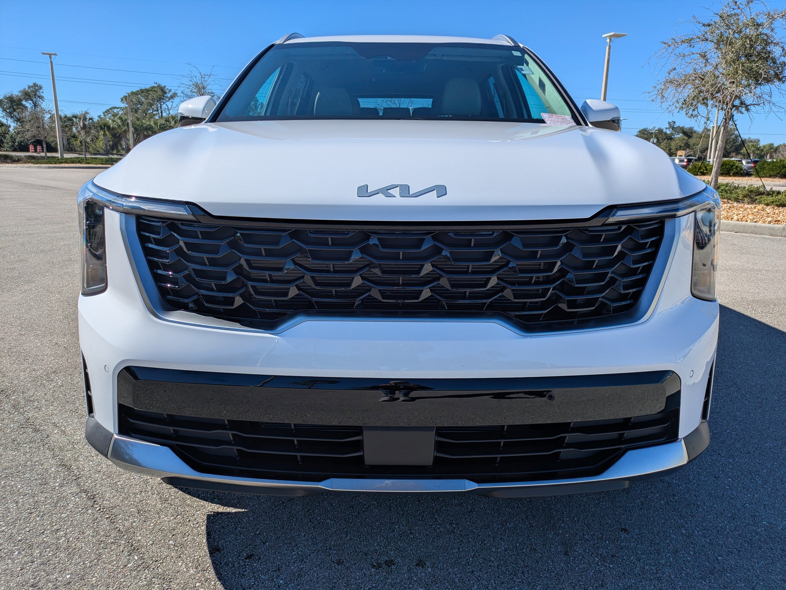 Certified 2025 Kia Sorento S image 3