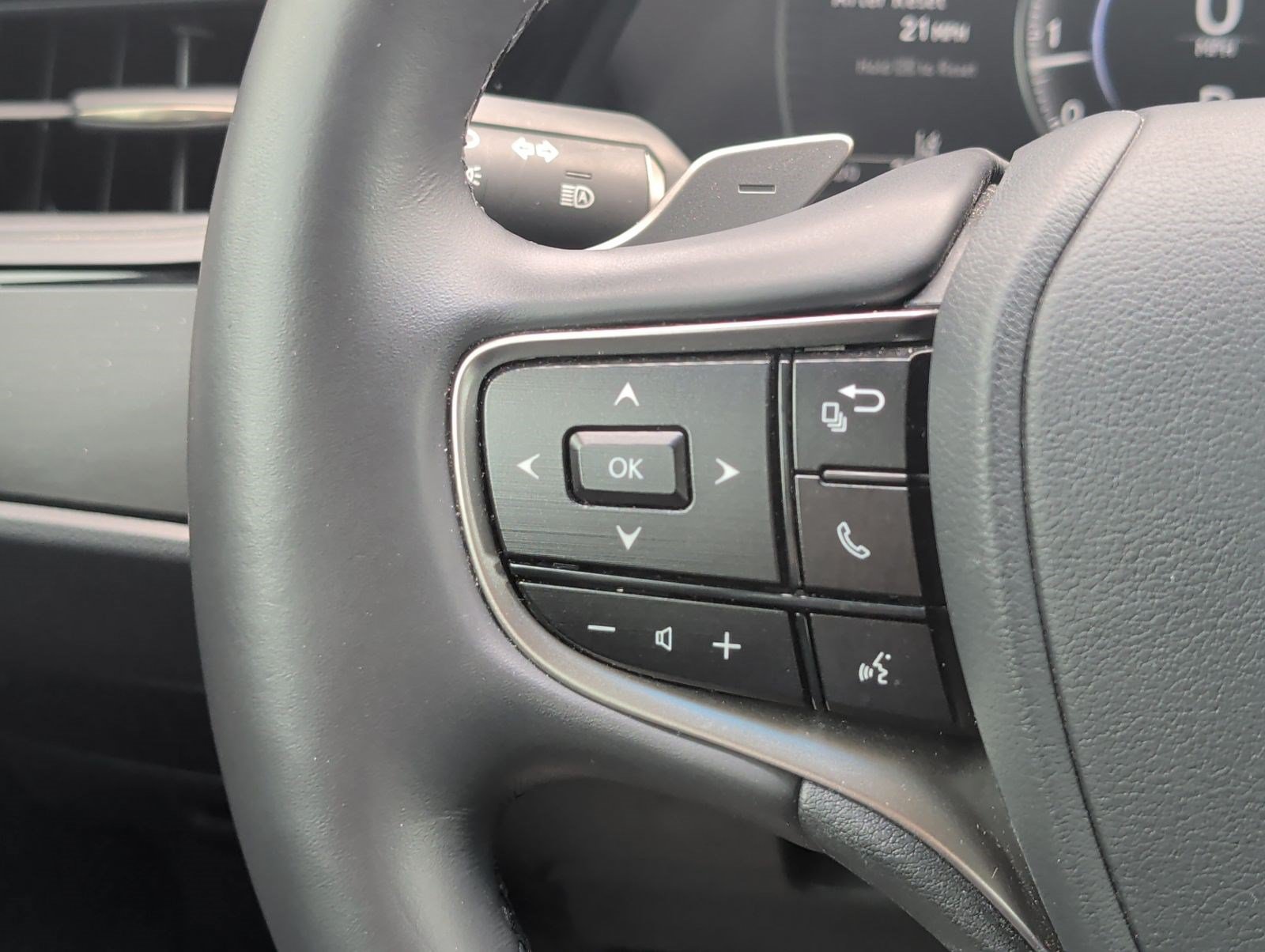 Certified 2025 Lexus ES 350 w/ Premium Package FWD image 14