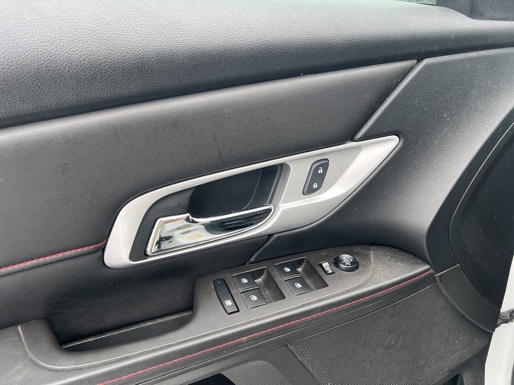 Used 2015 GMC Terrain SLE image 9