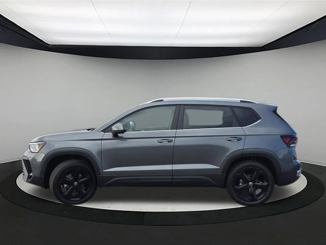 New 2026 Volkswagen Taos SEL image 4