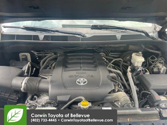 Used 2017 Toyota Tundra Limited w/ Limited Premium Package AWD/4WD image 28