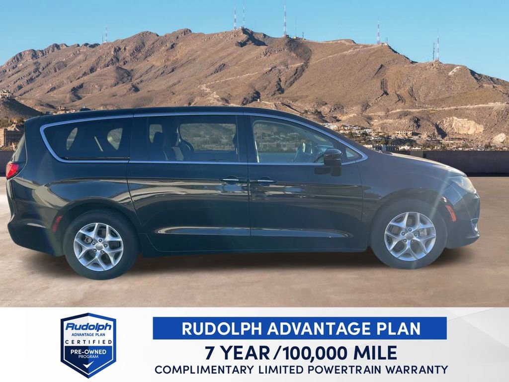 Used 2017 Chrysler Pacifica Touring Plus w/ Tire & Wheel Group image 7