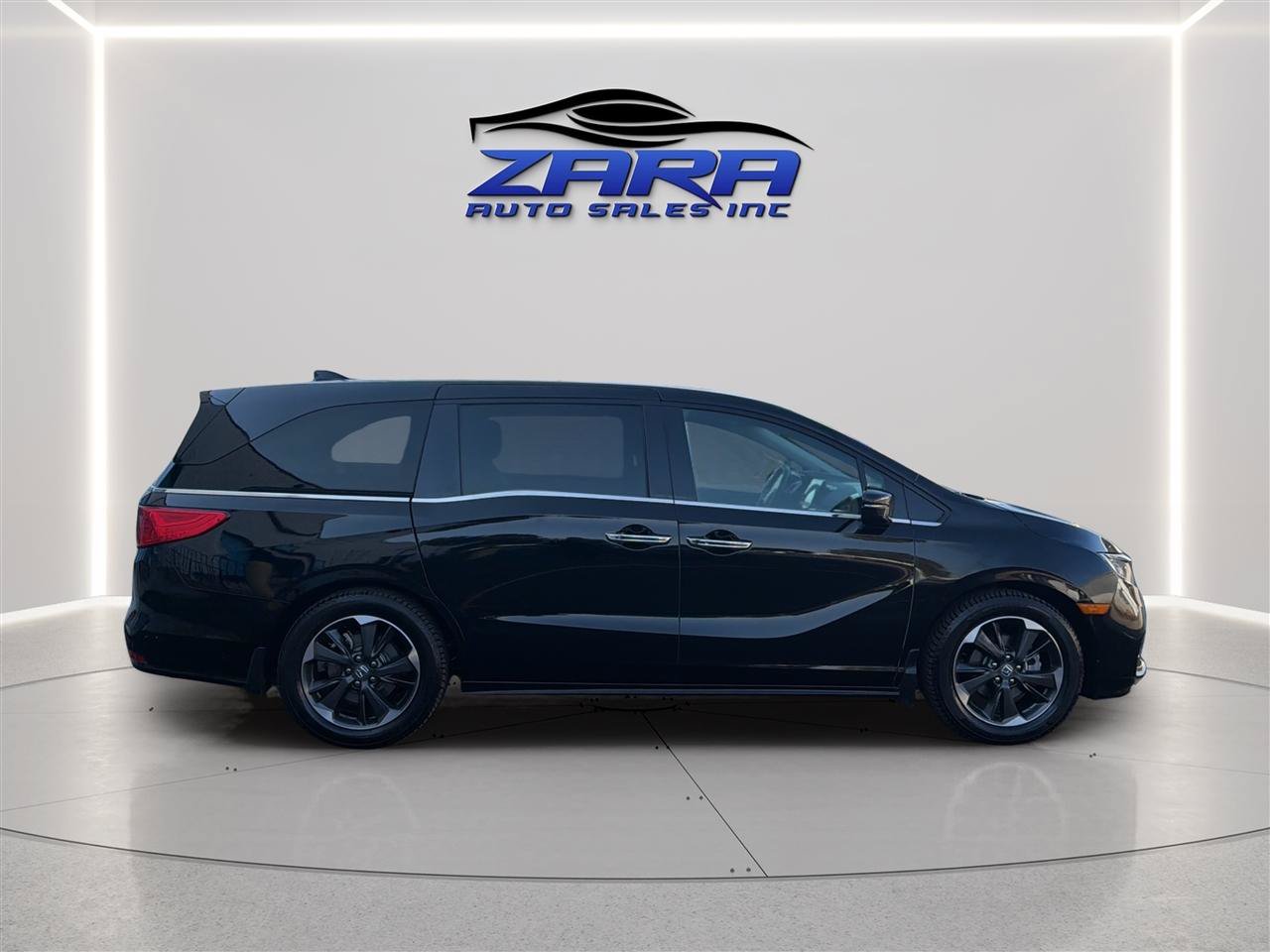 Used 2024 Honda Odyssey Elite image 8
