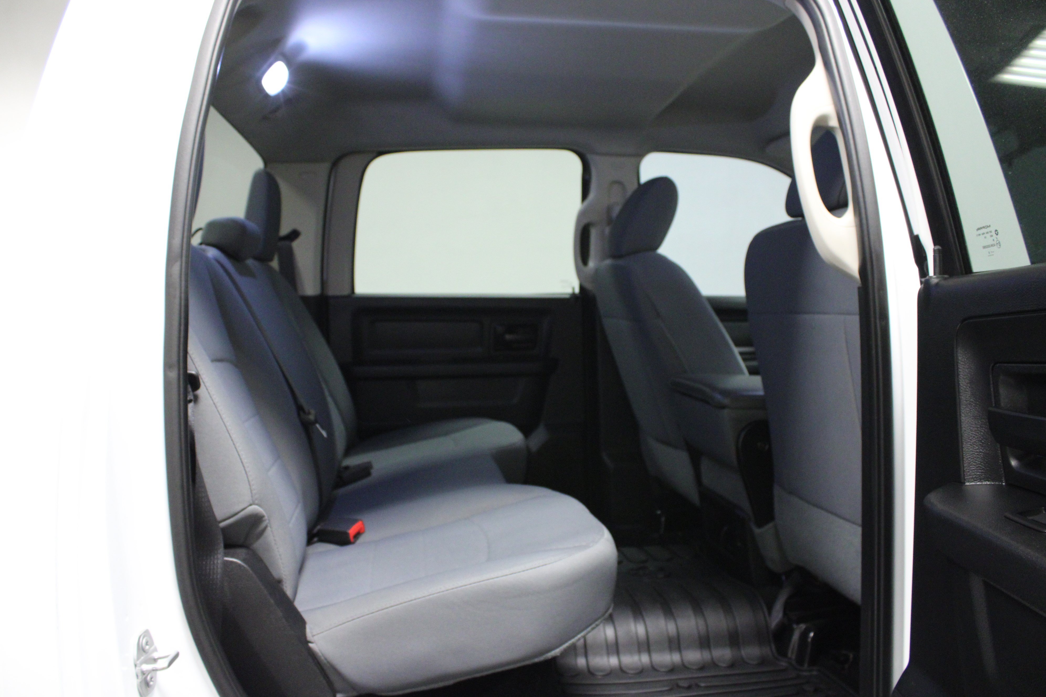 Used 2015 RAM 1500 Express AWD/4WD image 15