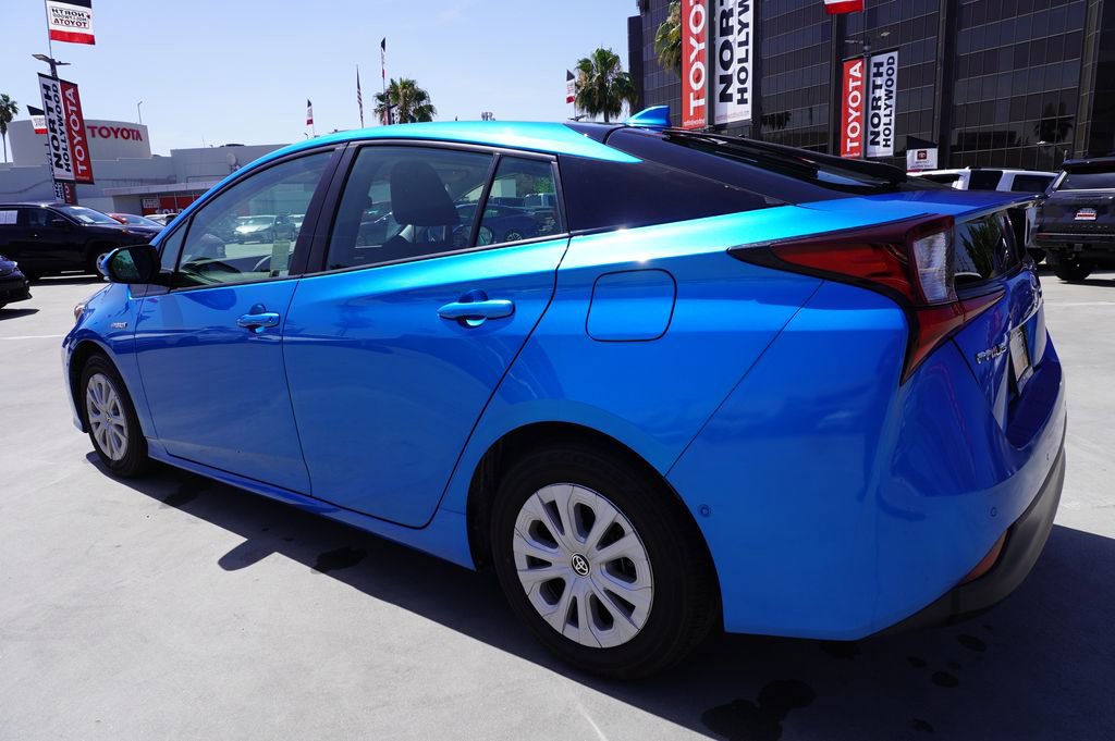 Certified 2019 Toyota Prius LE w/ Carpet Mat Package FWD image 6