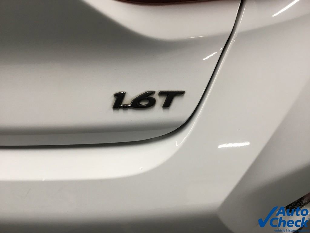 Used 2021 Hyundai Veloster Turbo image 13