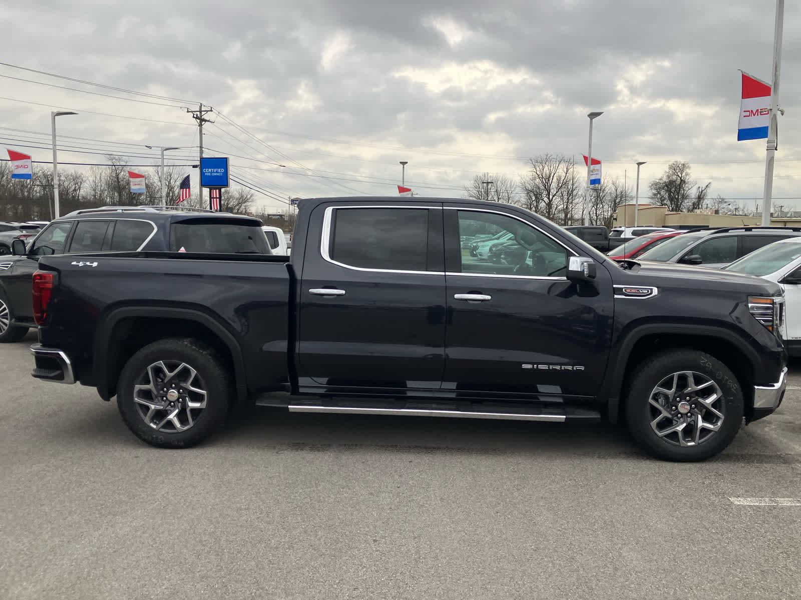 New 2026 GMC Sierra 1500 SLT w/ SLT Premium Package image 8