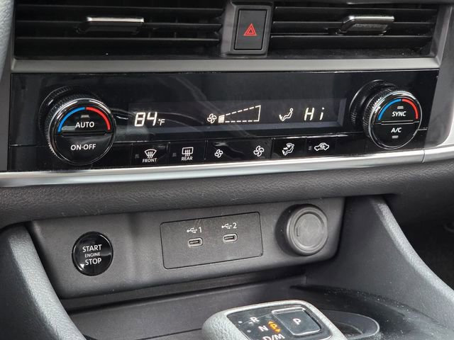 Used 2024 Nissan Rogue SV FWD image 24