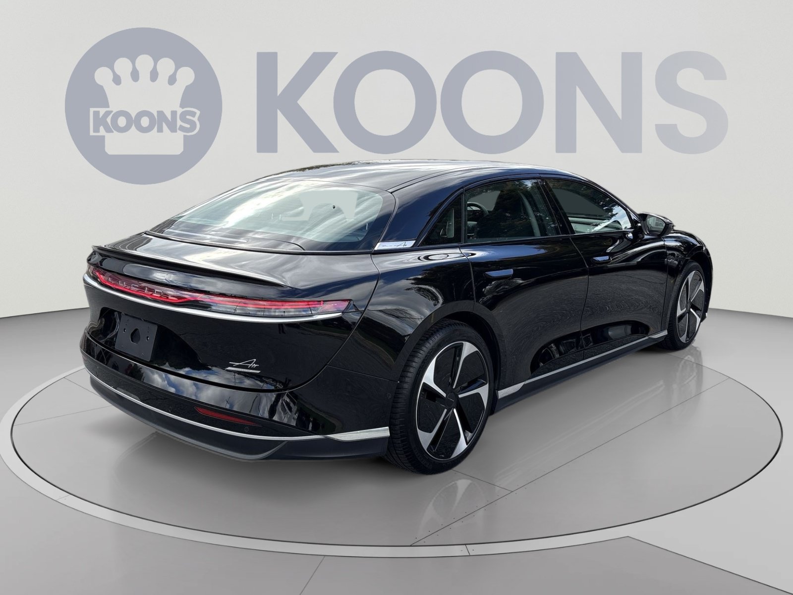 Used 2025 Lucid Air Touring AWD/4WD image 7
