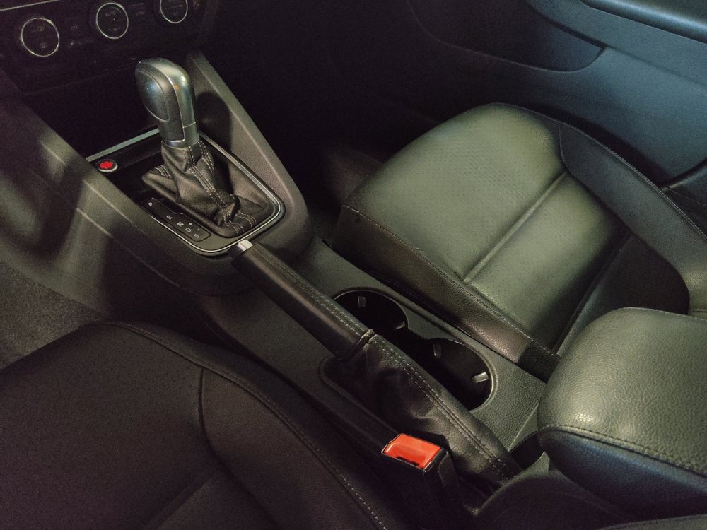 Used 2018 Volkswagen Jetta SEL image 26