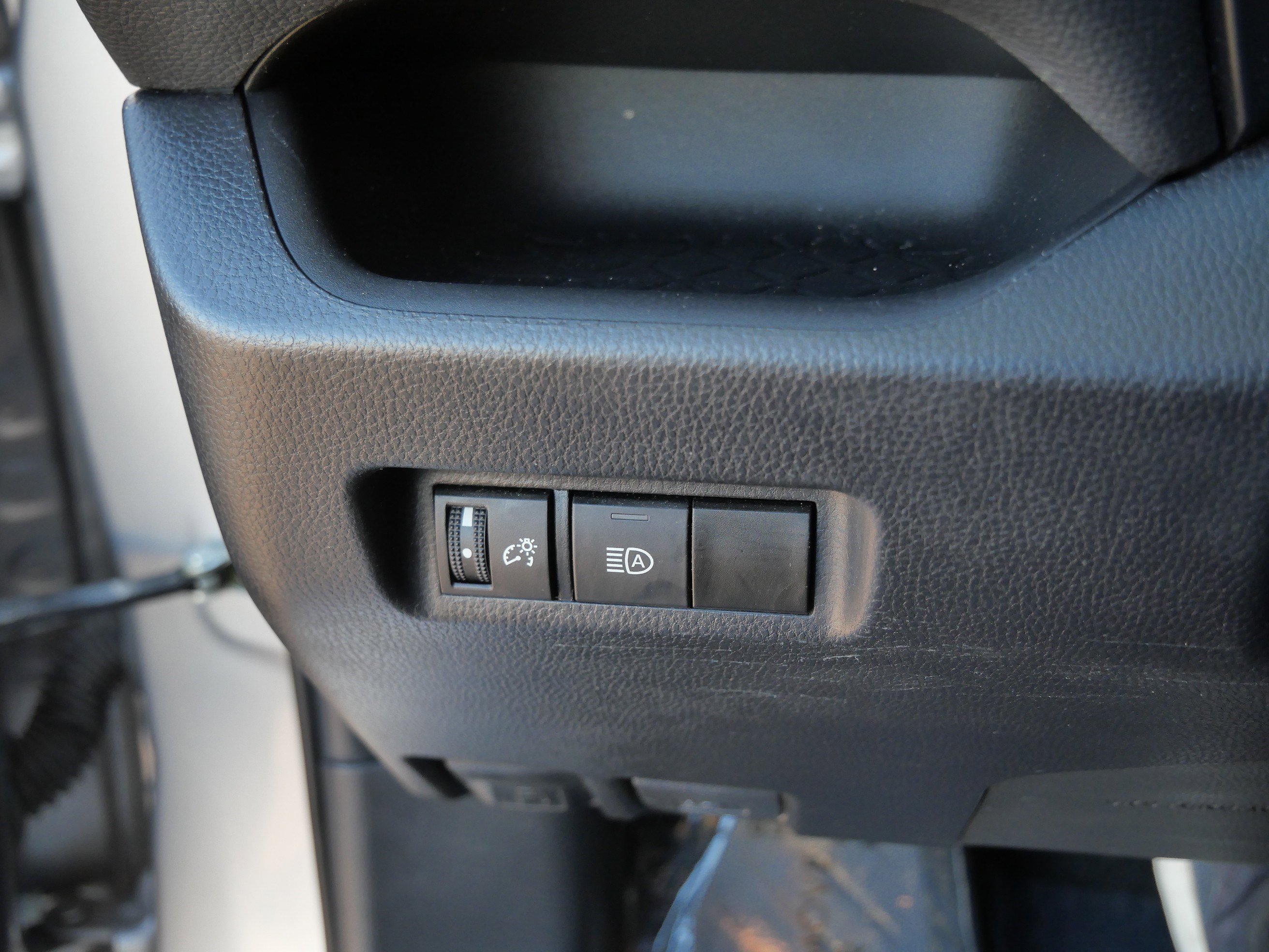 Certified 2023 Toyota RAV4 LE AWD/4WD image 27