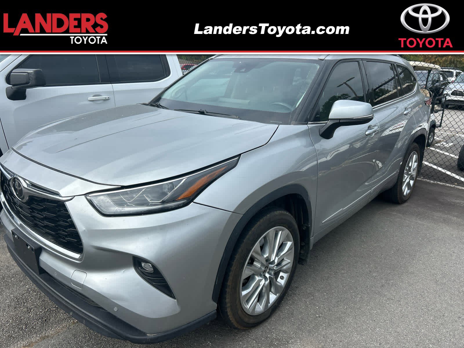 Used 2023 Toyota Highlander Limited