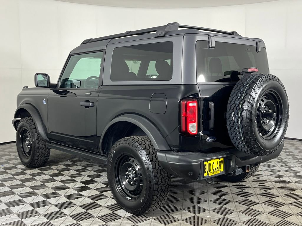 Used 2022 Ford Bronco Black Diamond image 8