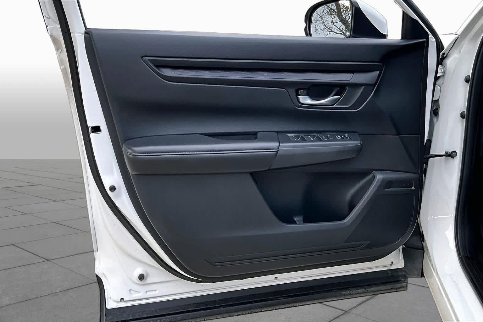 Certified 2025 Honda CR-V EX image 21