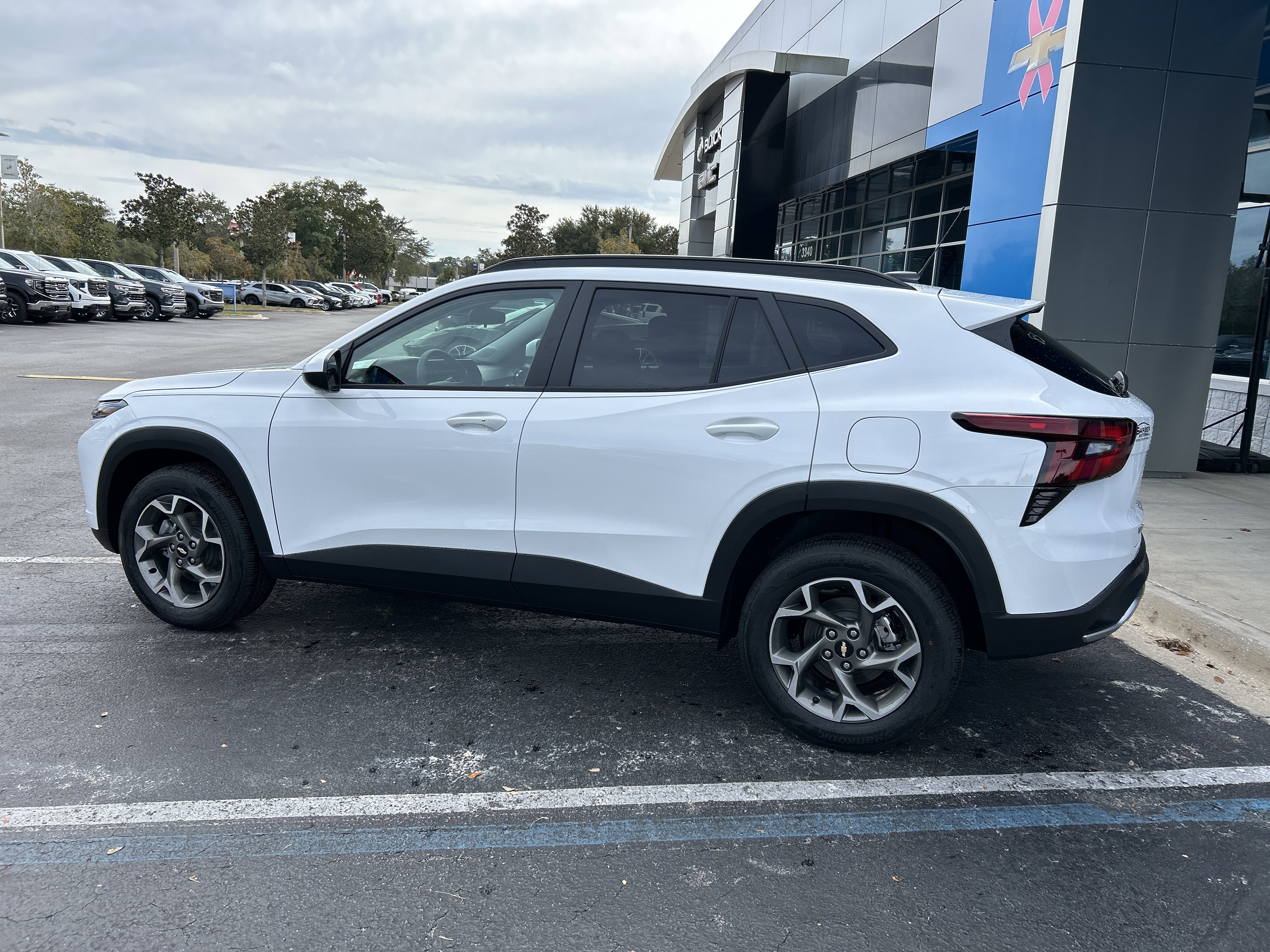 New 2025 Chevrolet Trax LT w/ Driver Confidence Package image 7