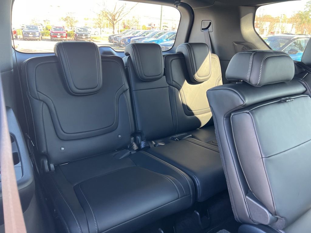 New 2025 Nissan Armada PRO-4X image 29