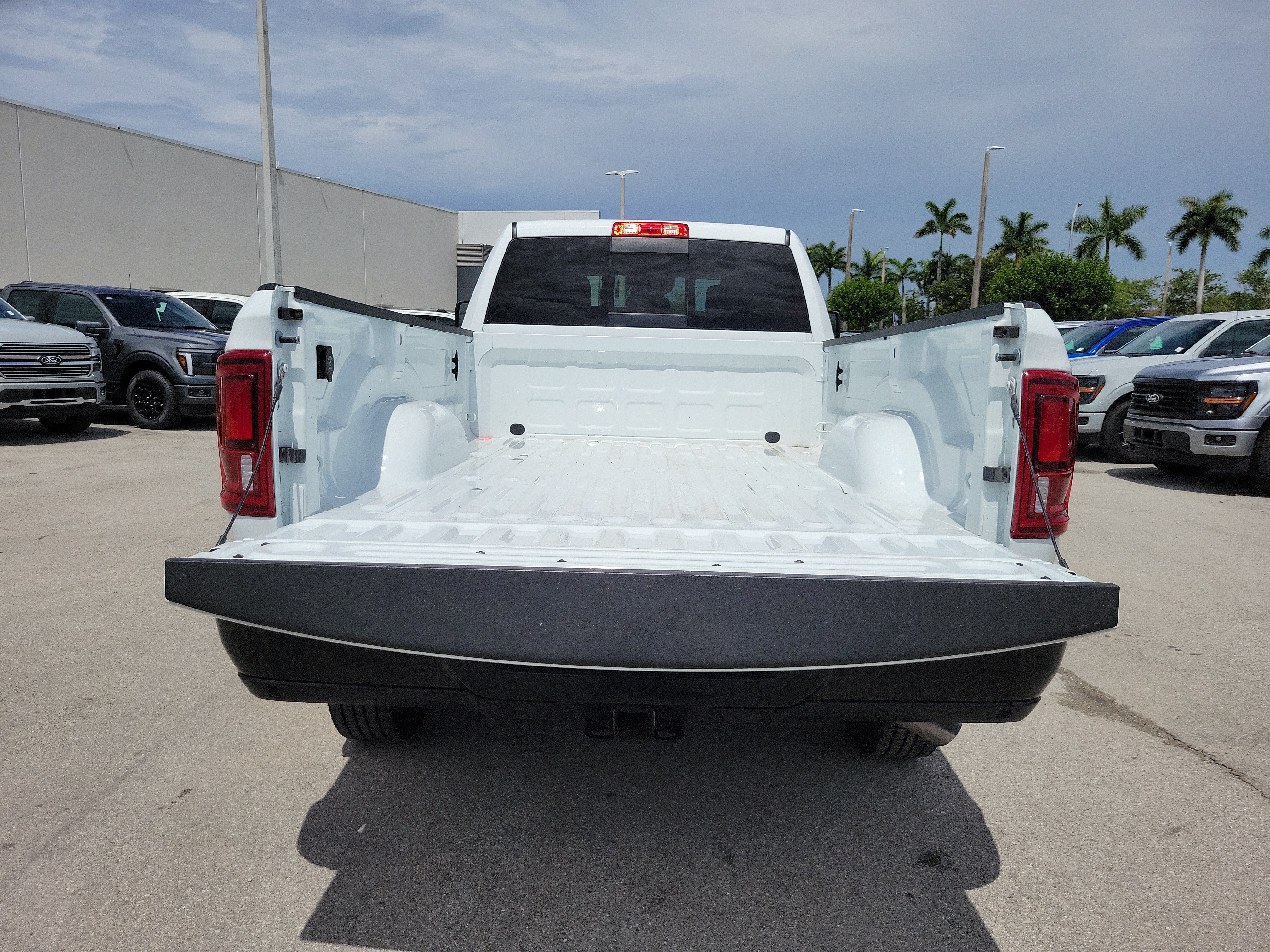 Used 2025 RAM 2500 Tradesman w/ Safety Group AWD/4WD image 27