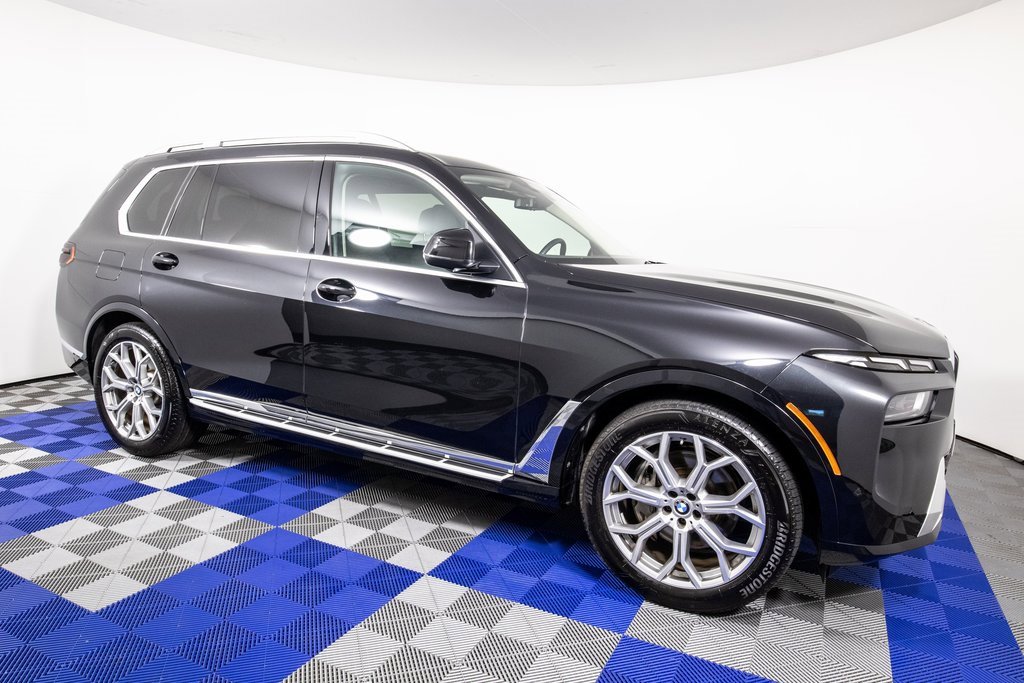 Used 2024 BMW X7 xDrive40i image 3