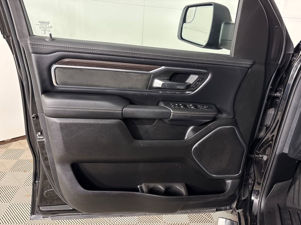 Used 2026 RAM 1500 Laramie w/ Sport Appearance Package AWD/4WD image 22