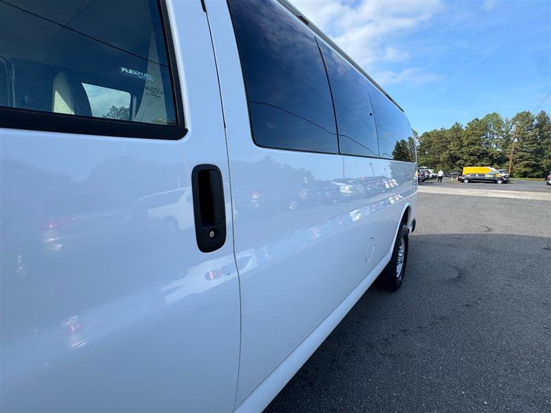 Used 2015 Chevrolet Express 3500 LT w/ LT Preferred Equipment Group image 10