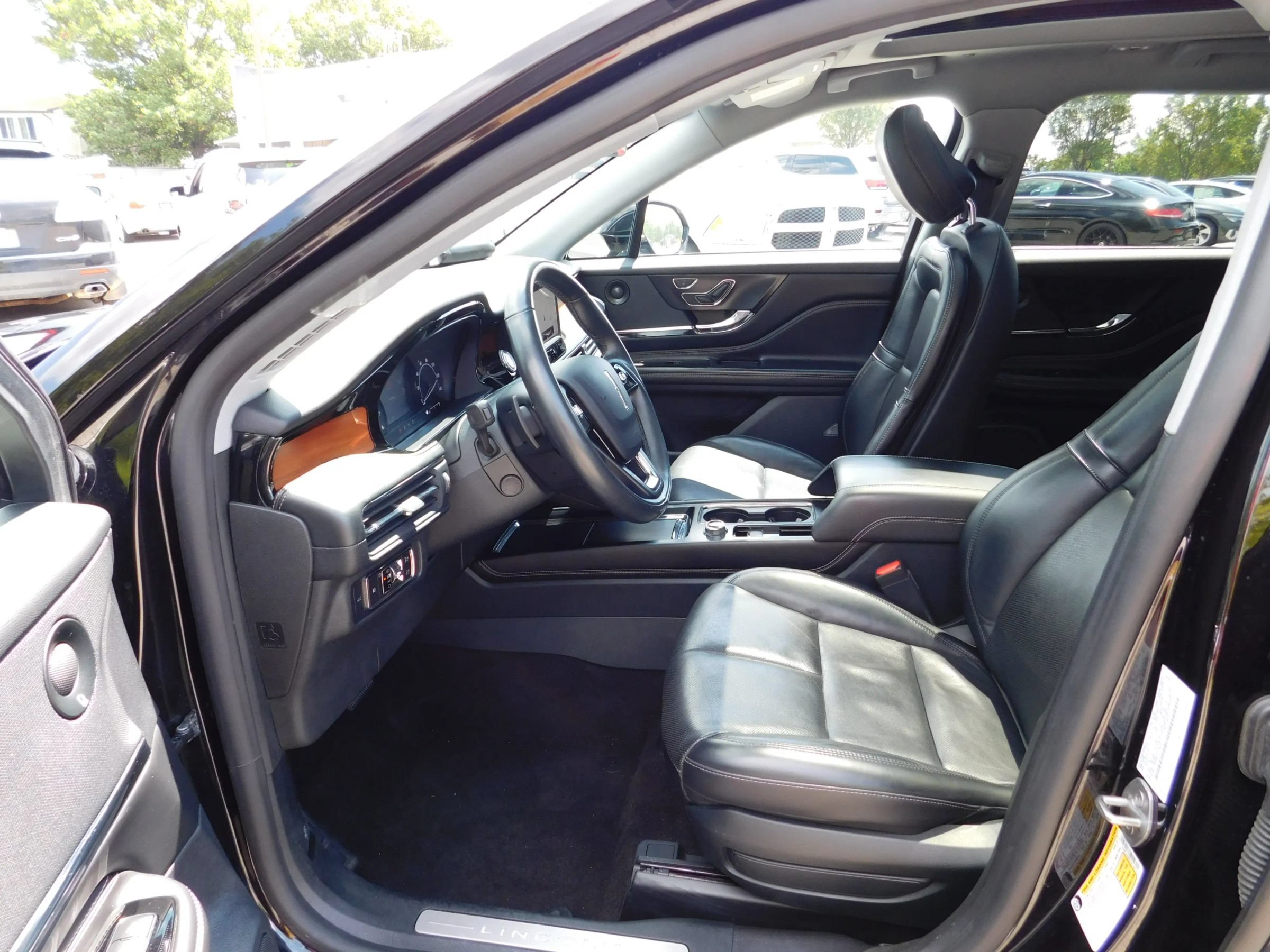 Used 2020 Lincoln Corsair Reserve w/ Equipment Group 201A AWD/4WD image 20