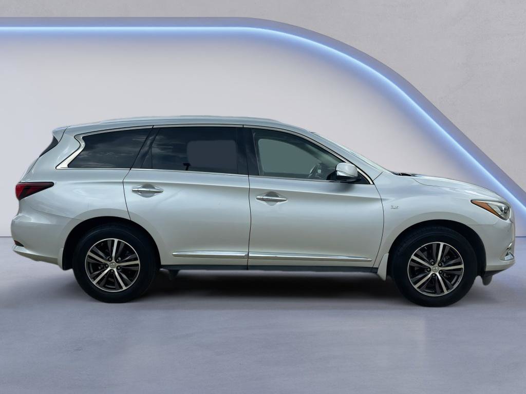 Used 2019 INFINITI QX60 Luxe w/ Essential Package FWD image 5