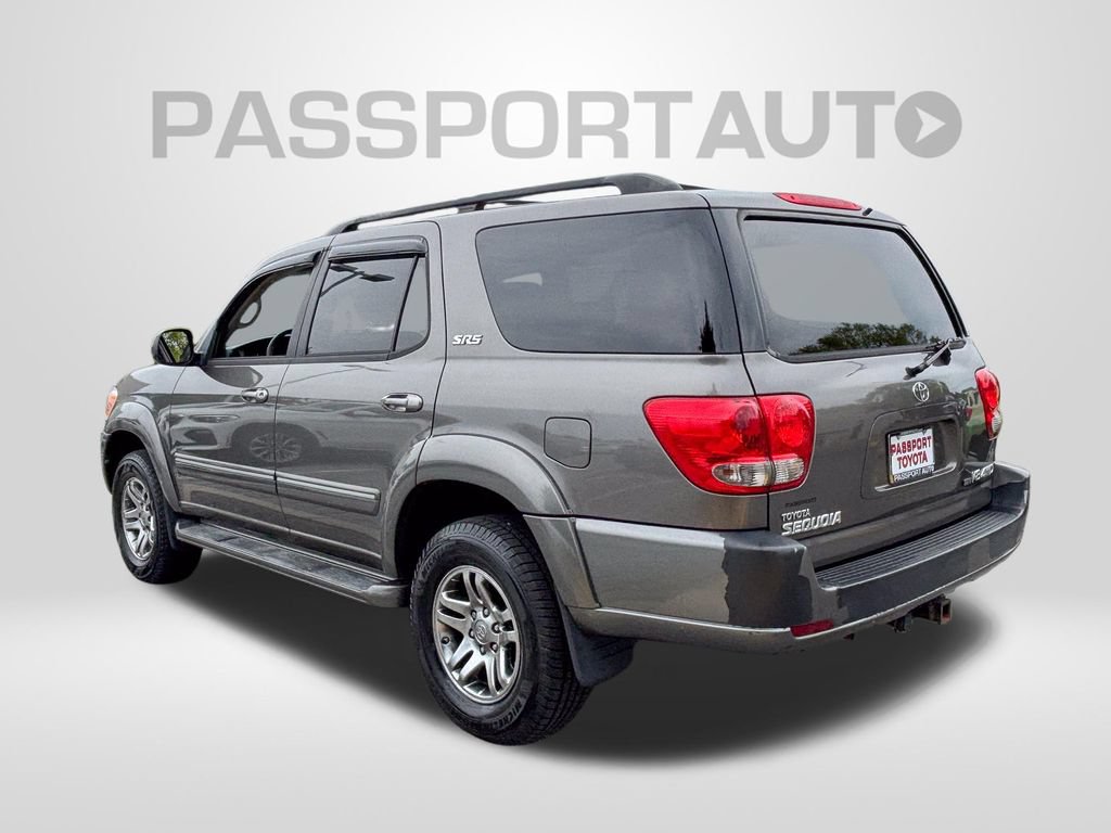 Used 2006 Toyota Sequoia SR5 AWD/4WD image 3