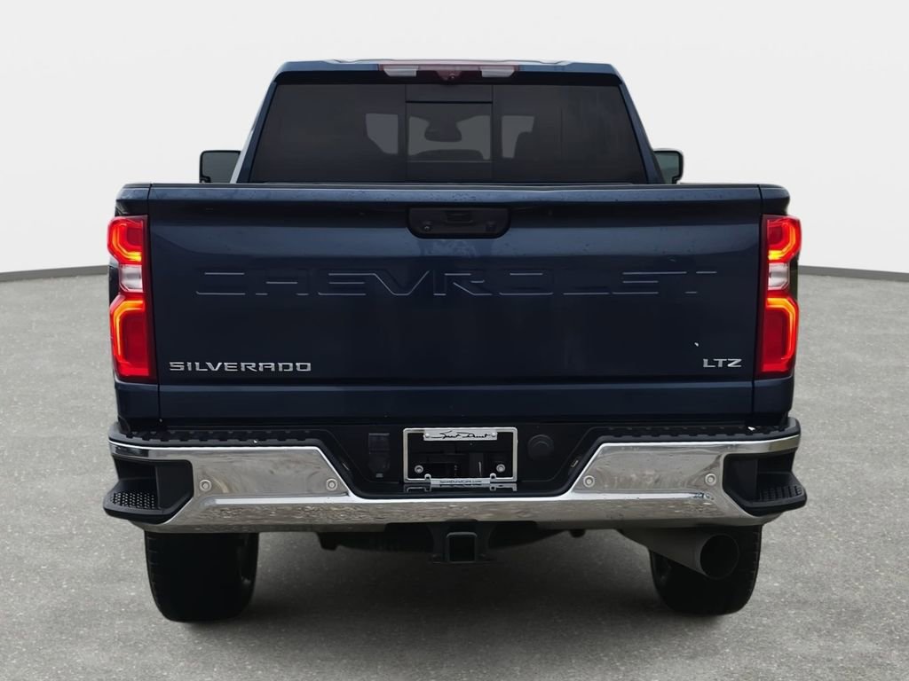 Used 2022 Chevrolet Silverado 2500 LTZ w/ LTZ Premium Package image 6