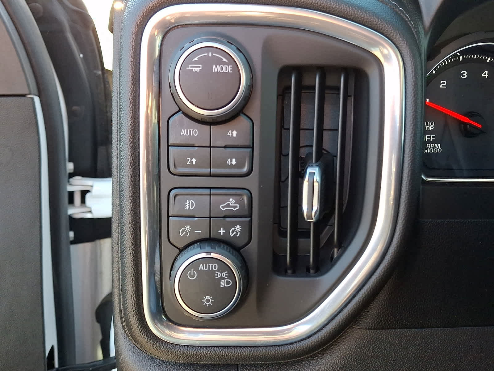 Used 2020 Chevrolet Silverado 1500 RST w/ All-Star Edition image 25
