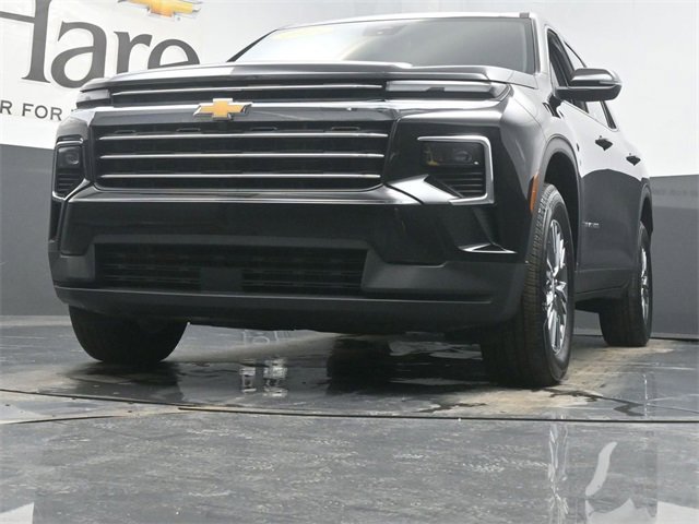 Used 2025 Chevrolet Traverse LT image 57
