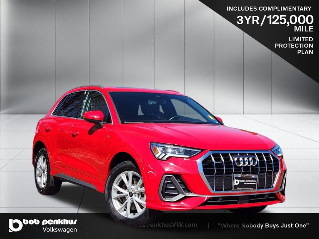 Used 2024 Audi Q3 2.0T Premium image 1
