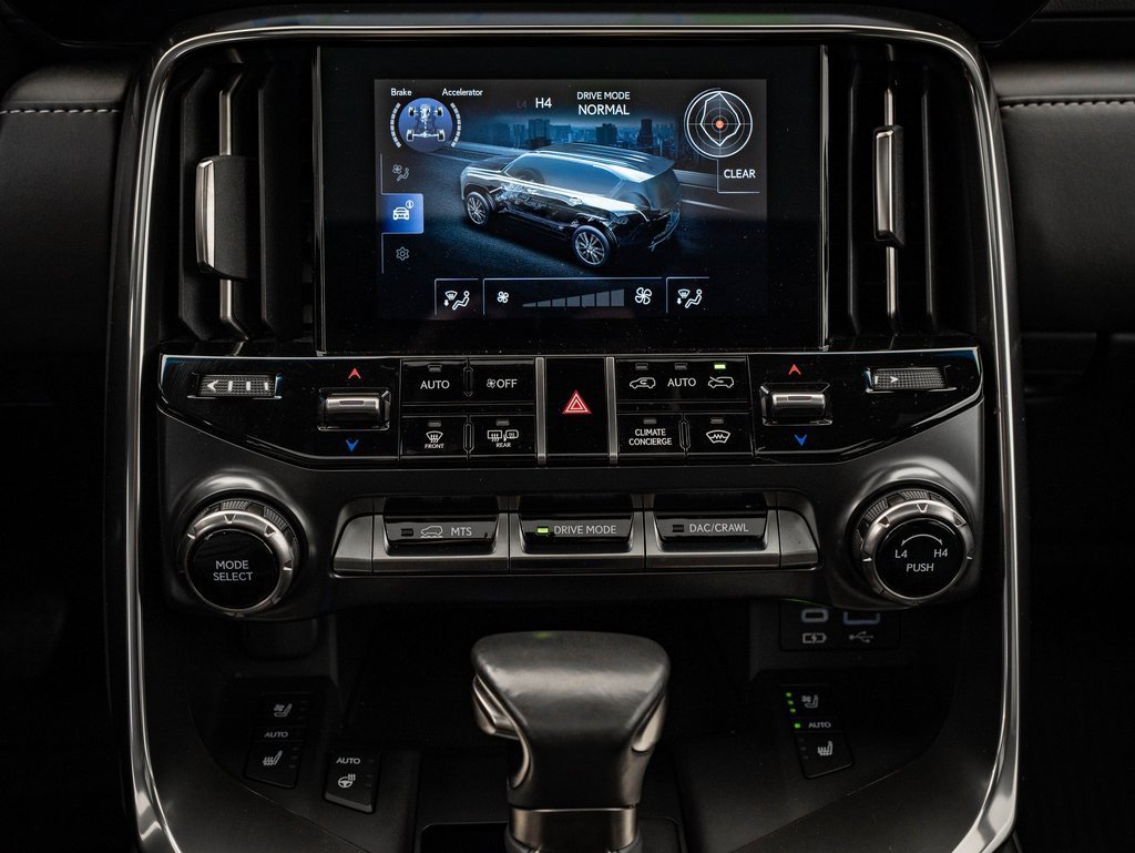 Used 2024 Lexus LX 600 4WD w/ Interior Upgrade Package image 38