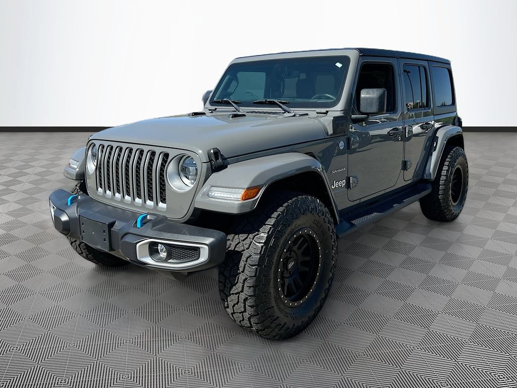 Used 2023 Jeep Wrangler Unlimited Sahara AWD/4WD image 3