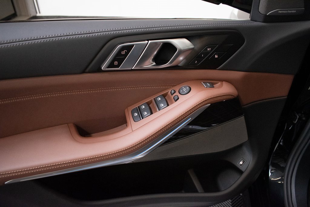 New 2026 BMW X5 xDrive50e w/ M Sport Package image 23