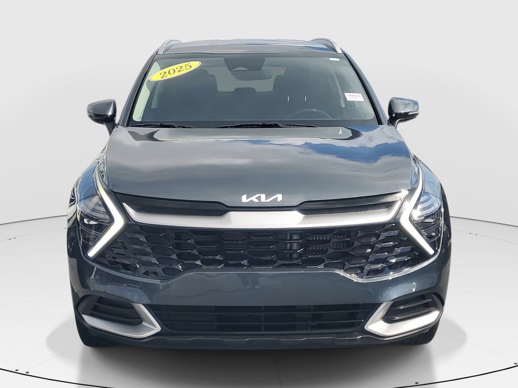 Used 2025 Kia Sportage EX image 2