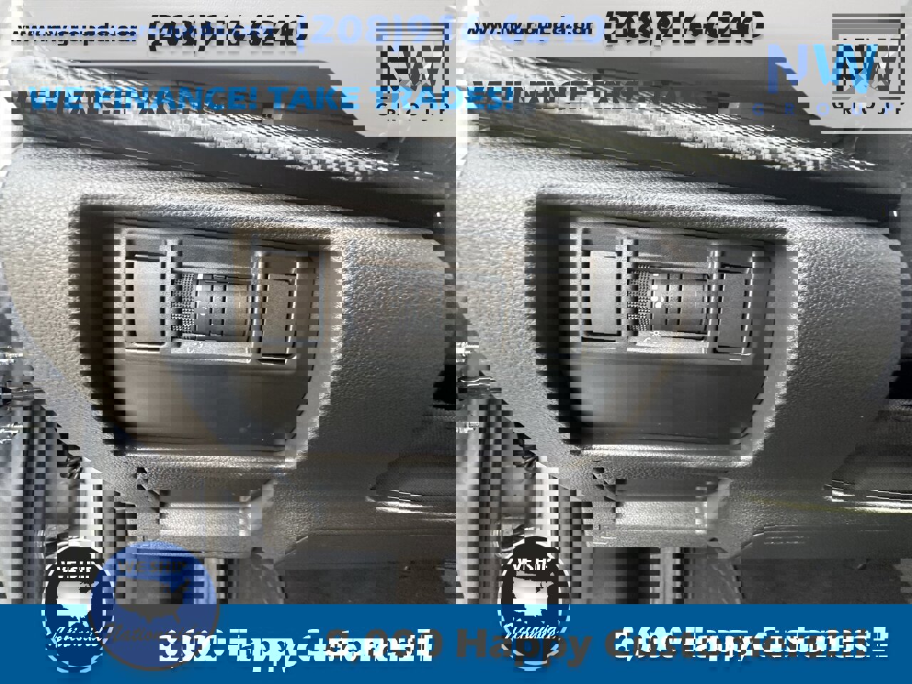 Used 2024 Subaru Crosstrek 2.0i Premium image 30