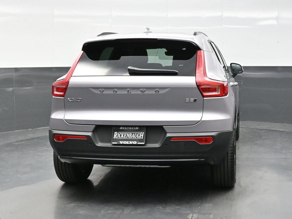 New 2026 Volvo XC40 B5 Core w/ Protection Package Premier AWD/4WD image 6