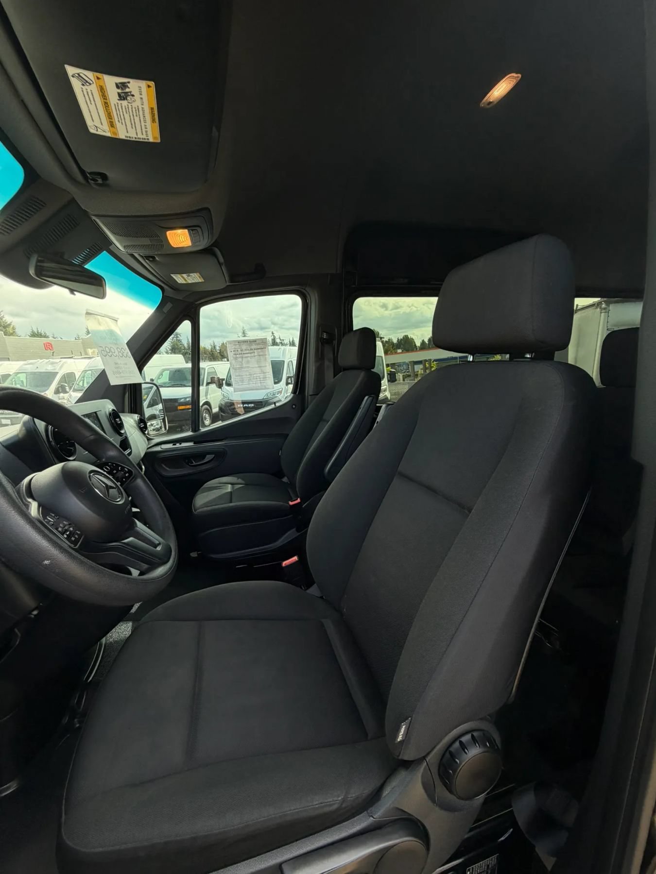 Used 2019 Mercedes-Benz Sprinter 2500 w/ Premium Package image 31
