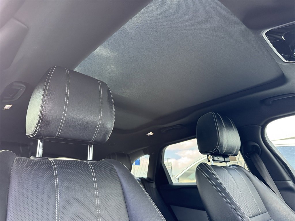 Used 2022 Land Rover Range Rover Velar R-Dynamic S image 22