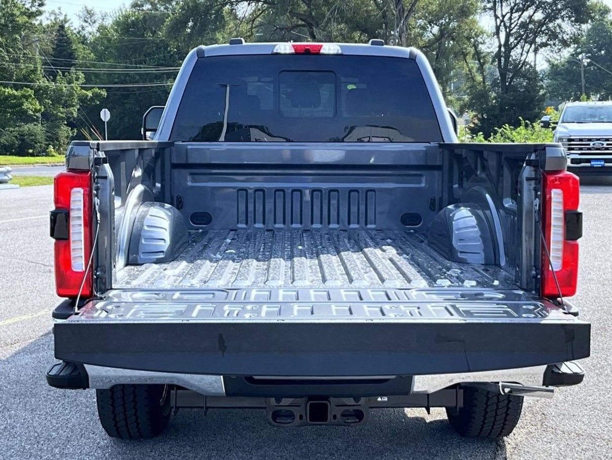 New 2026 Ford F250 Lariat w/ Chrome Package AWD/4WD image 9