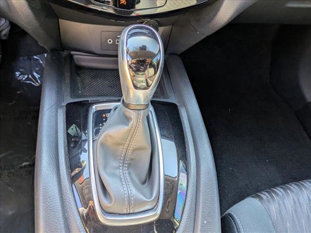 Used 2020 Nissan Rogue S image 13