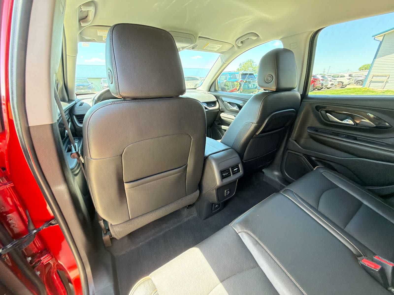 Used 2023 GMC Terrain AT4 AWD/4WD image 15
